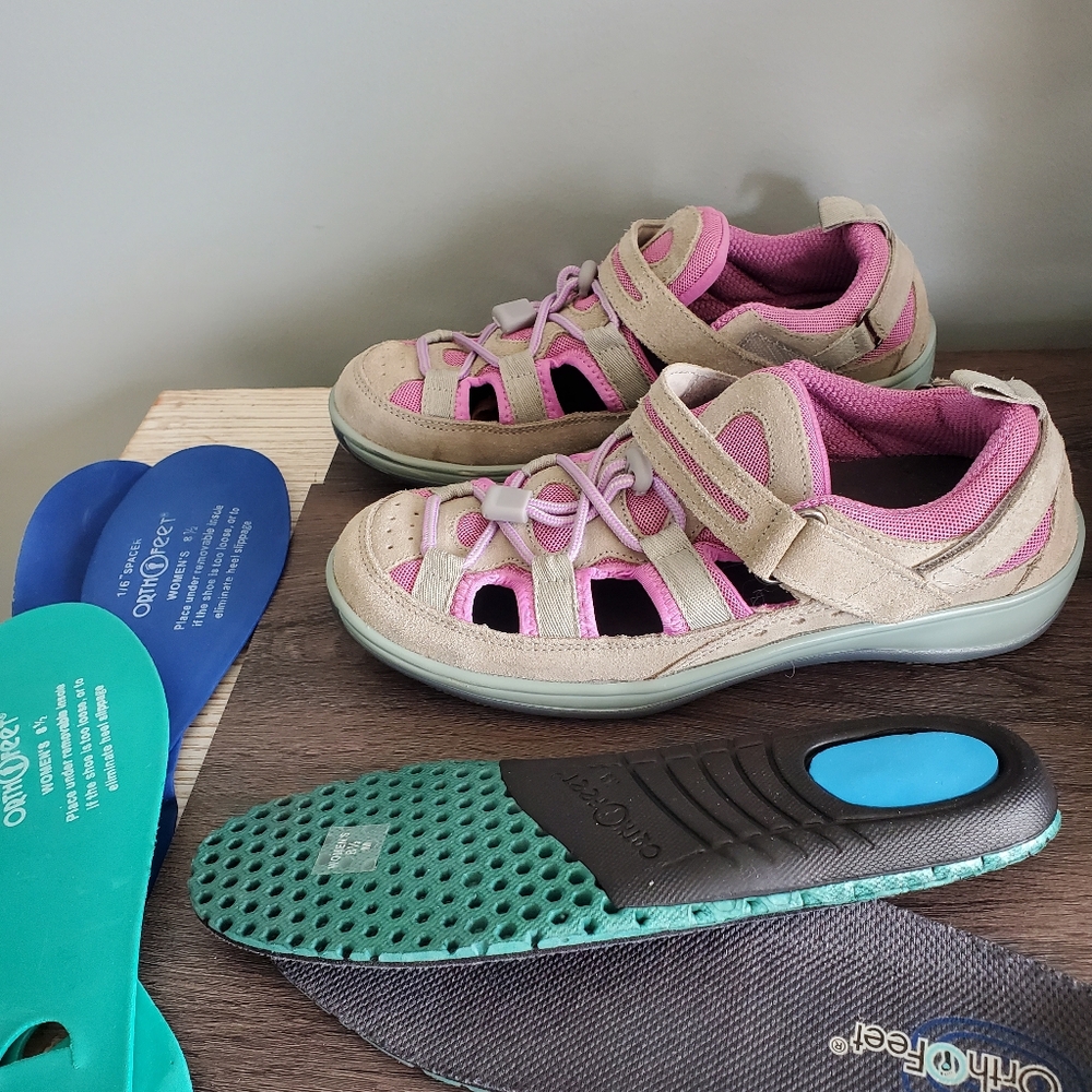Orthofeet Pink and Gray Sandals